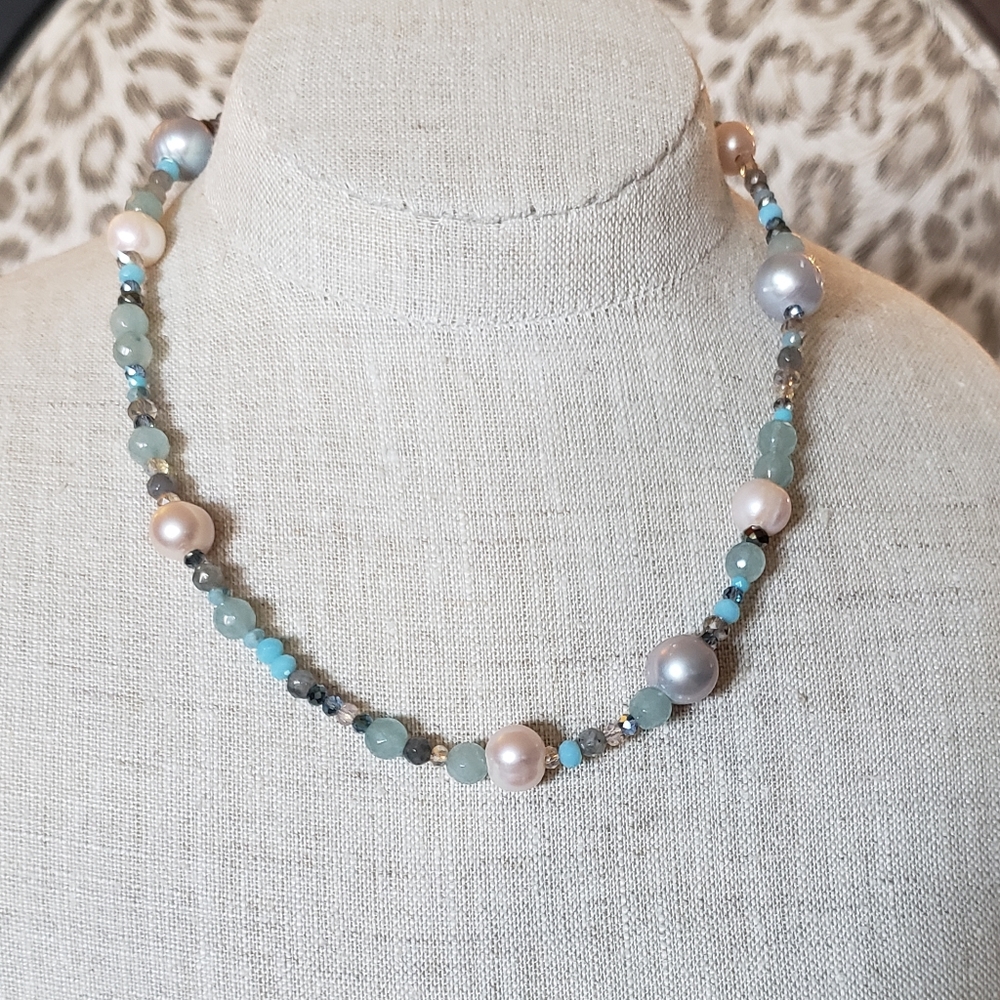 Semi Precious Stone & pearl Choker Necklace